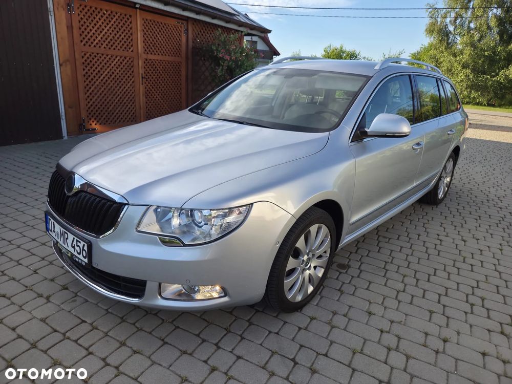 Skoda Superb 1.8 TSI DSG Exclusive - 2