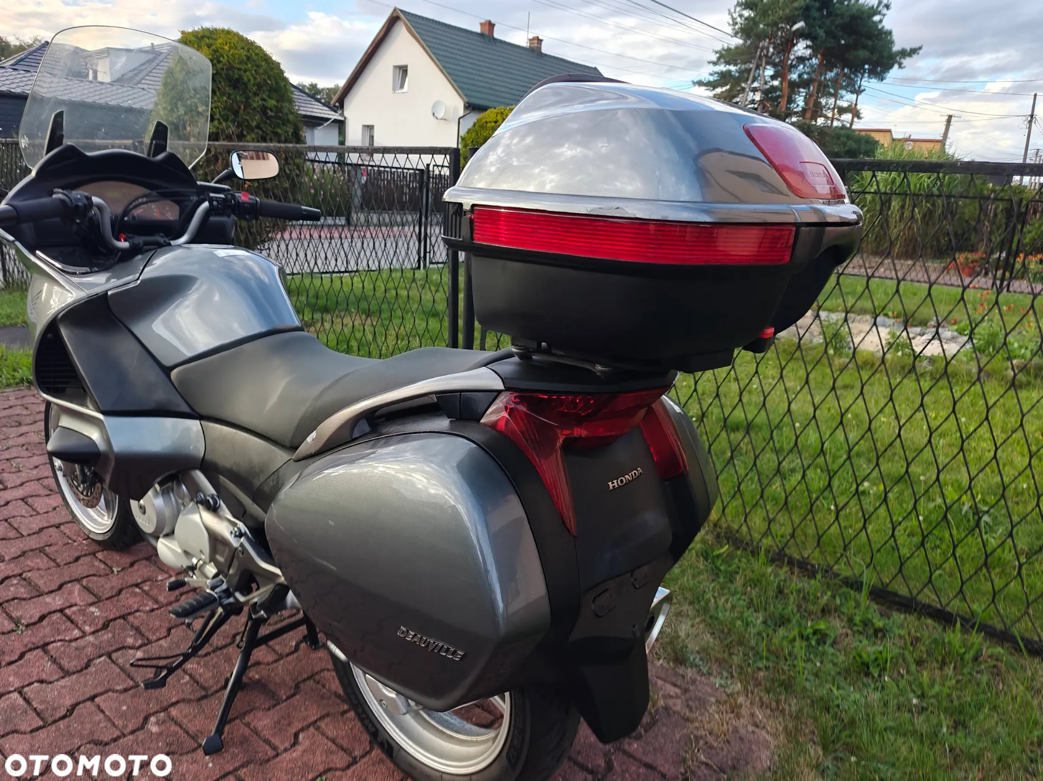 Honda Deauville - 18