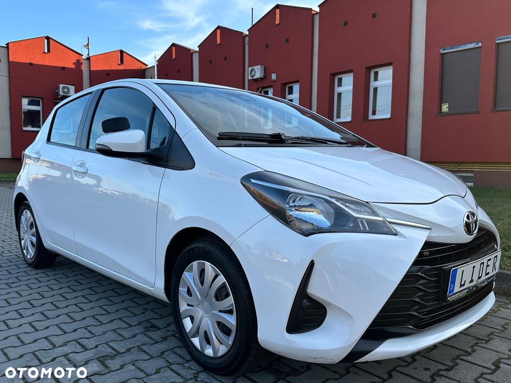 Toyota Yaris - 1
