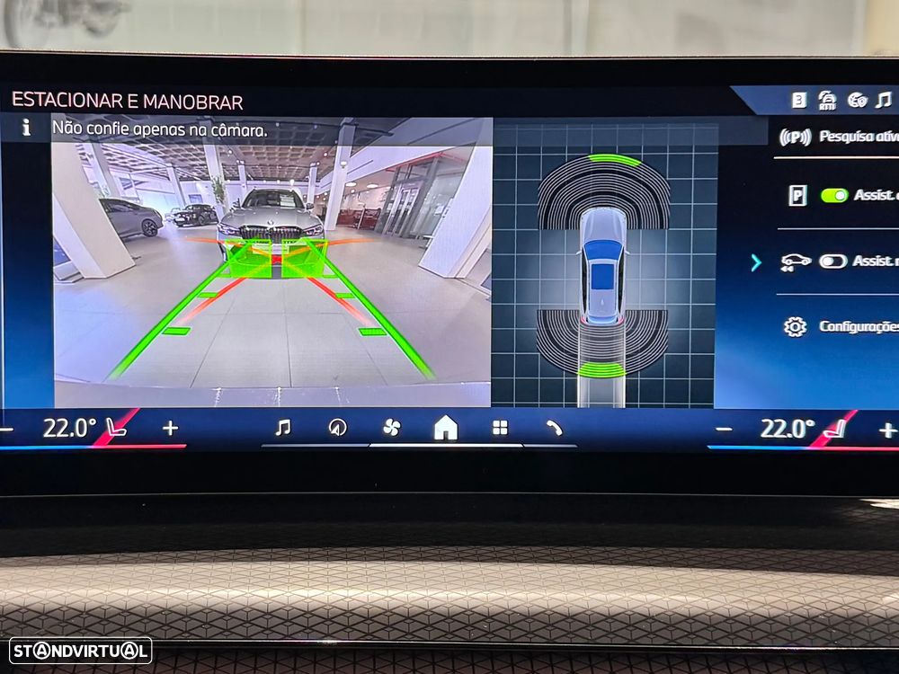 BMW 320 d Pack Desportivo M Auto - 11