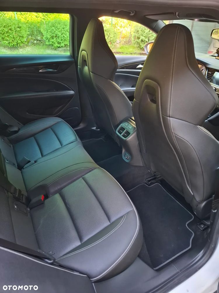 Opel Insignia 2.0 CDTI 4x4 GSi S&S - 21