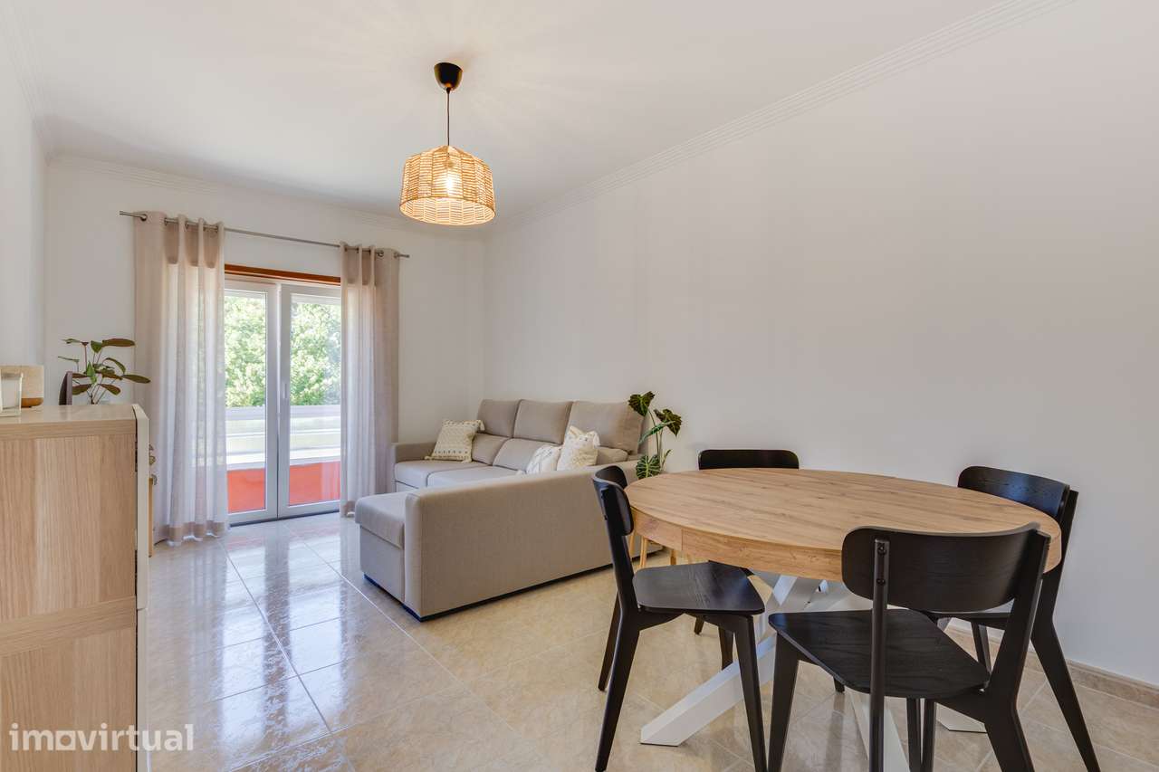 Apartamento T3 totalmente remodelado na Quinta da Courela - Grande imagem: 2/40