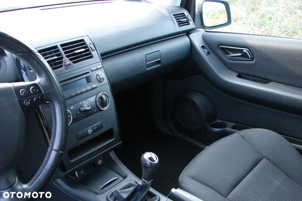 Mercedes-Benz A 2009 photo 2