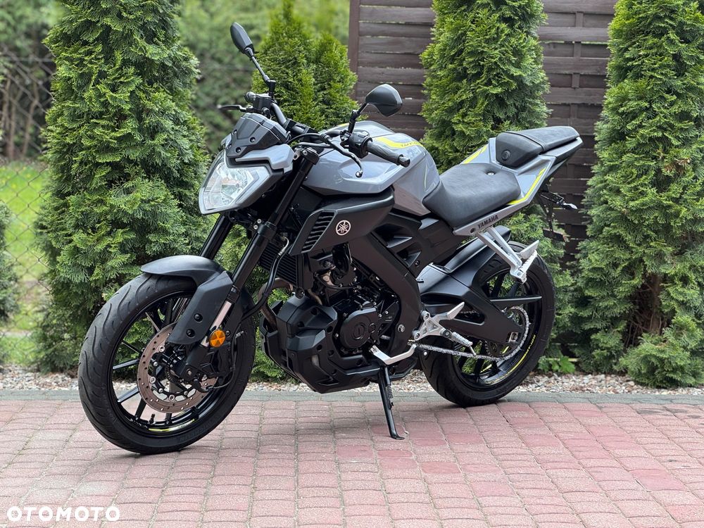 Yamaha MT - 5