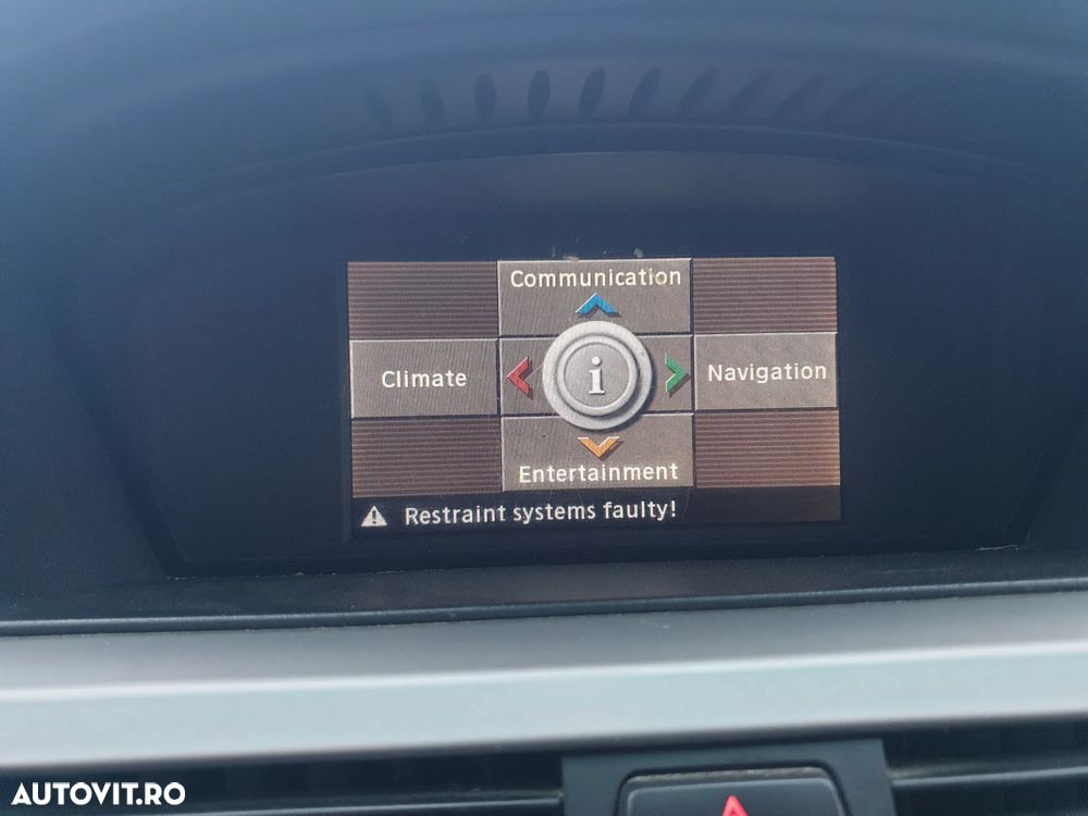 BMW Seria 3 320d DPF Efficient Dynamics Edition - 22