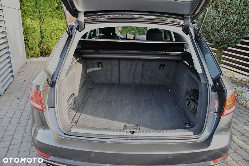Audi A4 Avant 2.0 TFSI ultra S tronic sport - 24