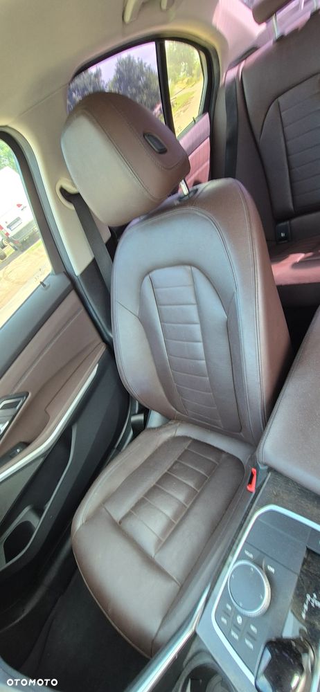 BMW Seria 3 320d xDrive Luxury Line - 16