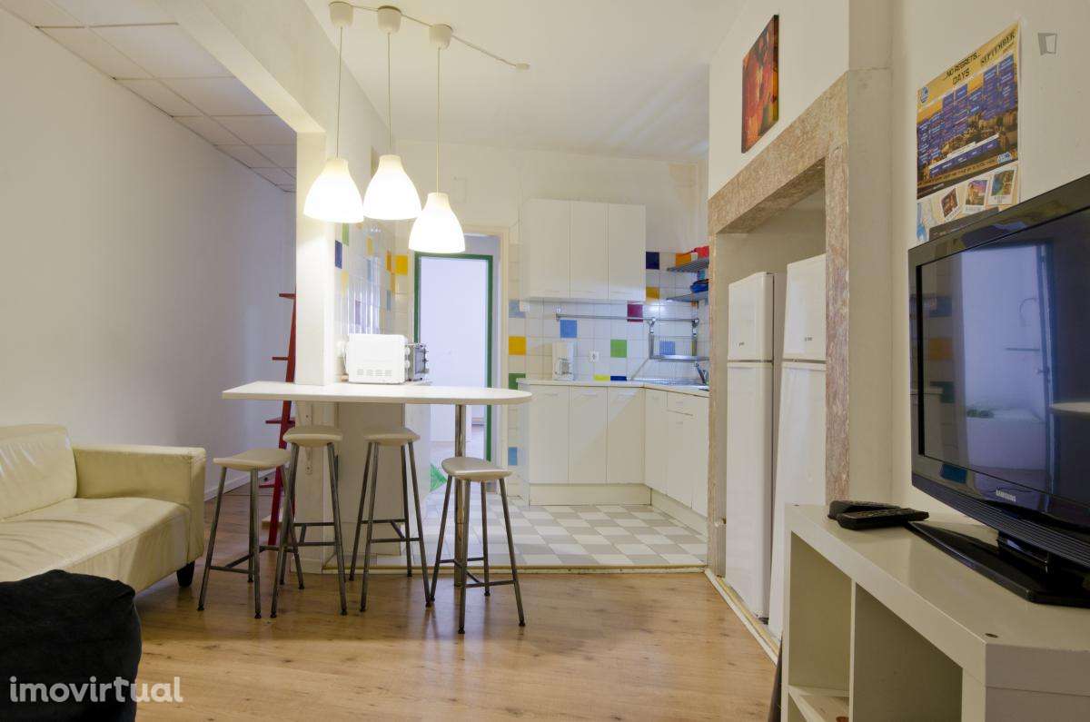 Quarto - localizado em Intendente Lisbon - Grande imagem: 3/19