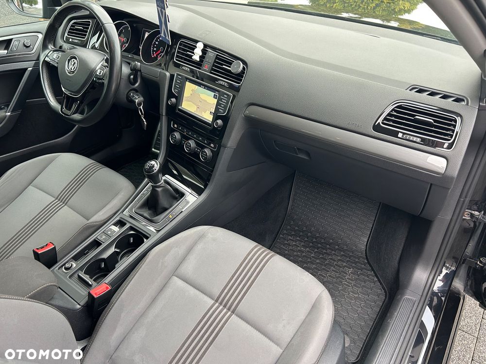 Volkswagen Golf 1.6 BlueTDI Comfortline - 24