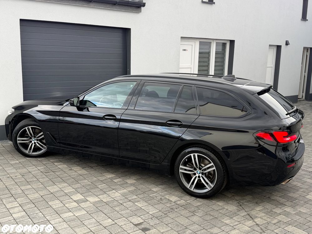 BMW Seria 5 520d M Sport sport - 30