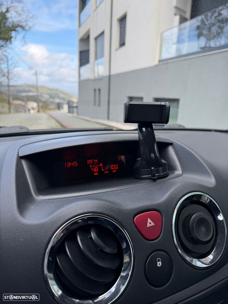 Citroën C2 1.4 HDi VTR - 8