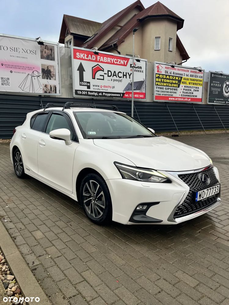Lexus CT - 1