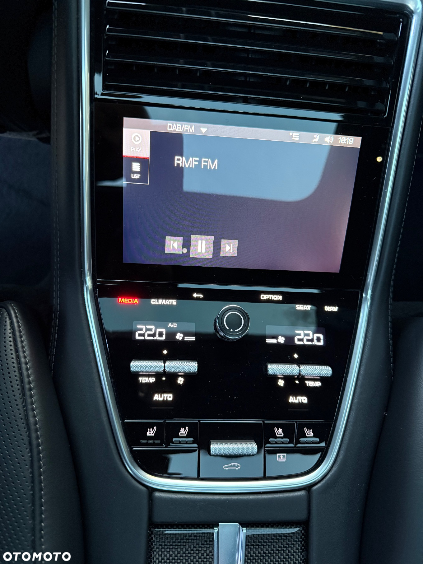 Porsche Panamera 4S E-Hybrid - 4
