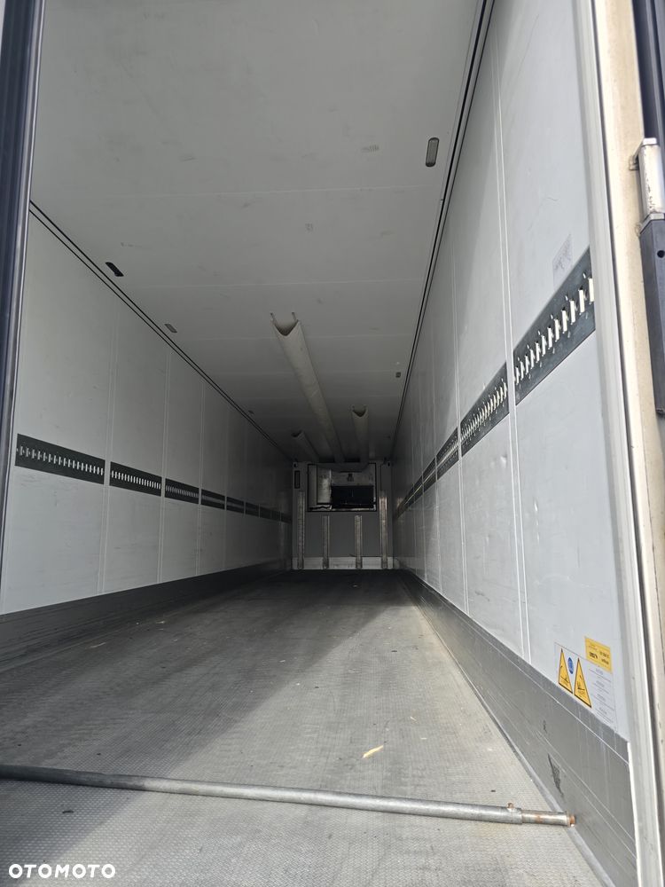 Schmitz Cargobull Chłodnia / Thermo King  SLX300 - 6