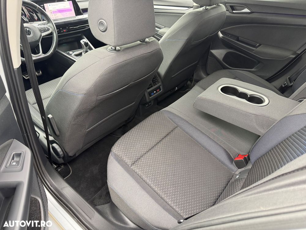 Volkswagen Golf 2.0 TDI SCR Life - 16