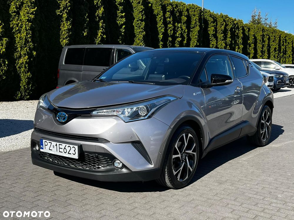 Toyota C-HR 1.8 Hybrid Neon Lime powered by JBL - 1