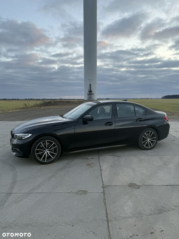 BMW Seria 3 330i - 4