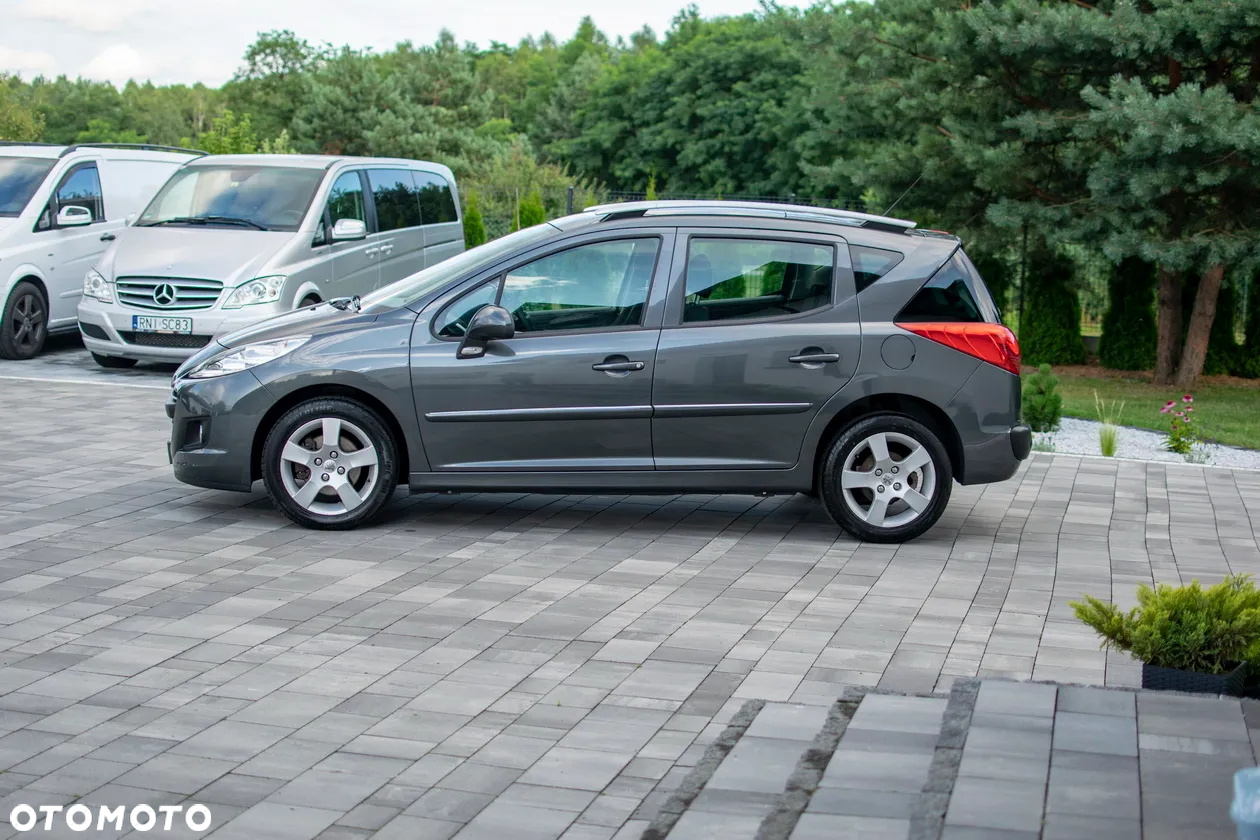 Peugeot 207 - 21