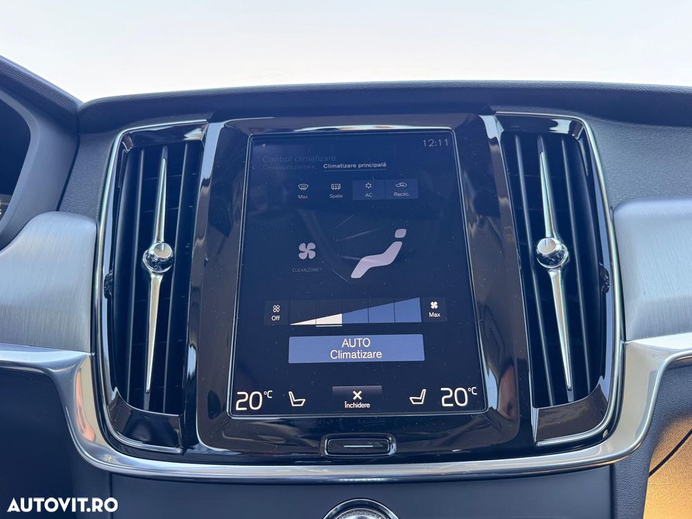 Volvo S90 T8 Twin Engine AWD Geartronic Momentum - 33