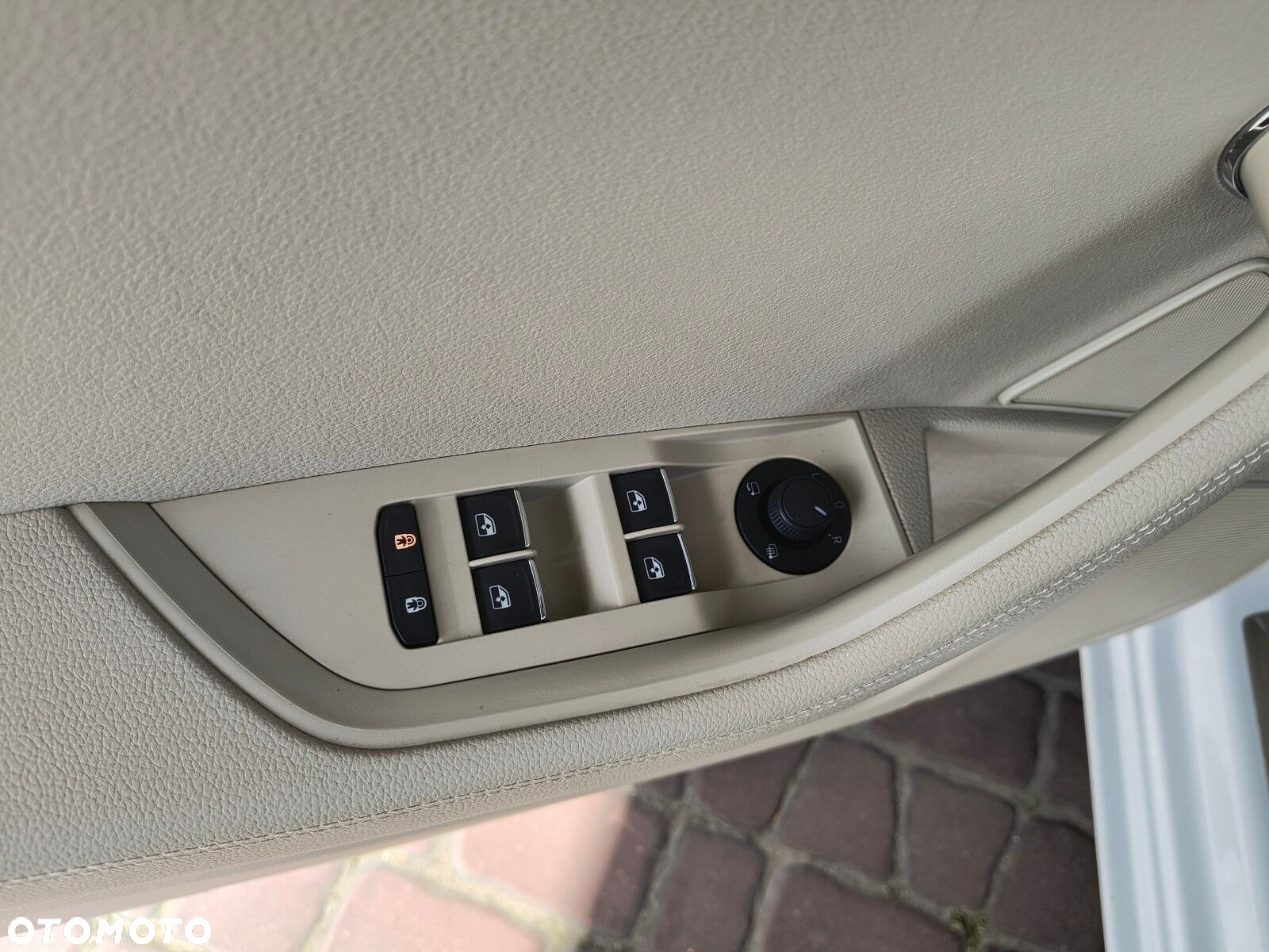 Skoda Superb 2.0 TDI SCR L&K DSG - 14