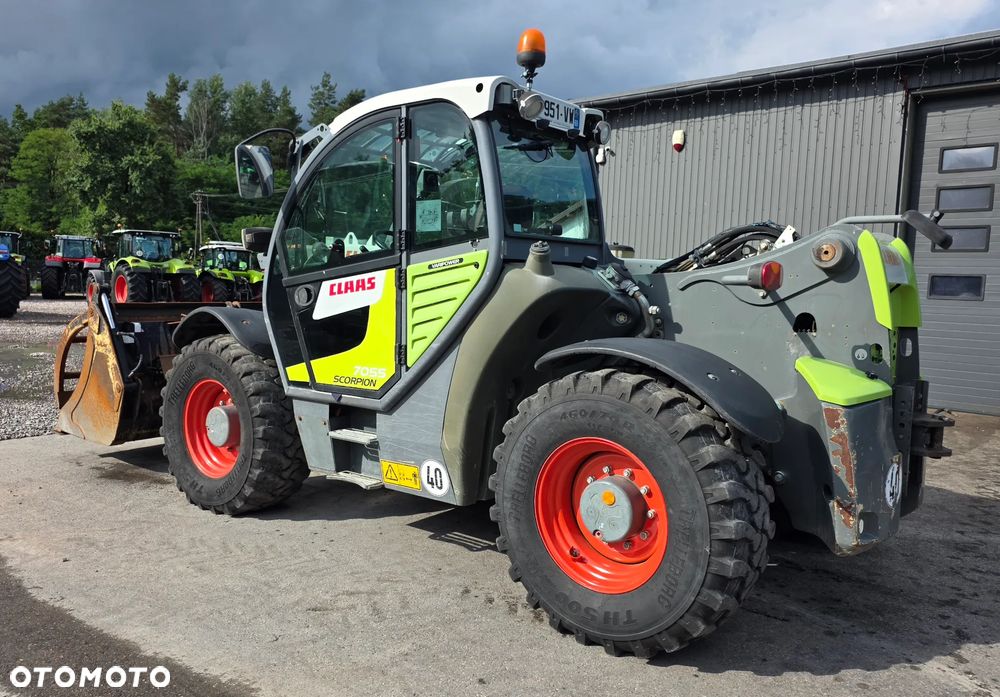 Claas Scorpion 7055 T4I  VPWR+40 - 3