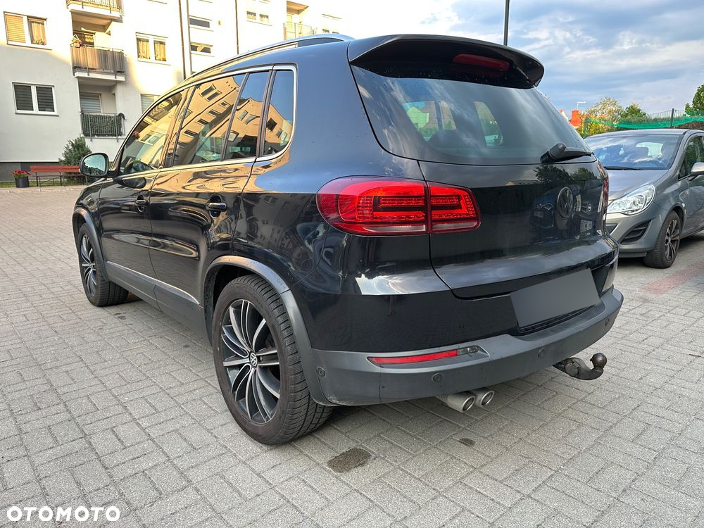 Volkswagen Tiguan 2.0 TDI 4Mot Perfectline R-Style DSG - 4