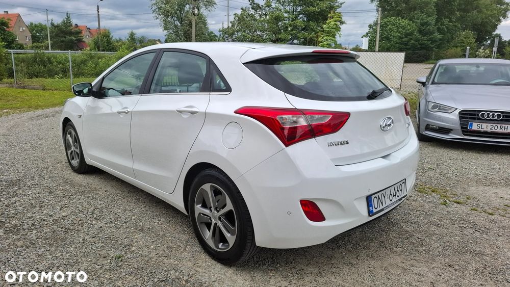 Hyundai i30 blue 1.4 YES Silver - 6