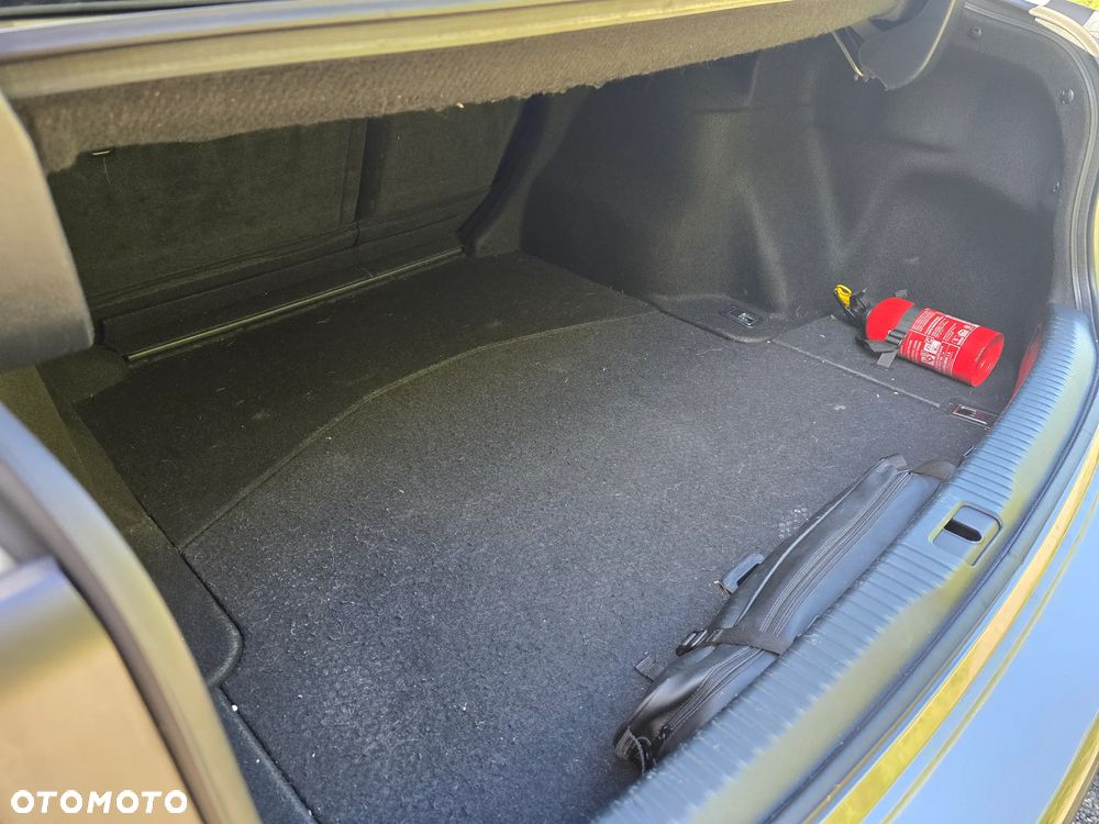 Lexus IS 200t / 300 Elegance - 13