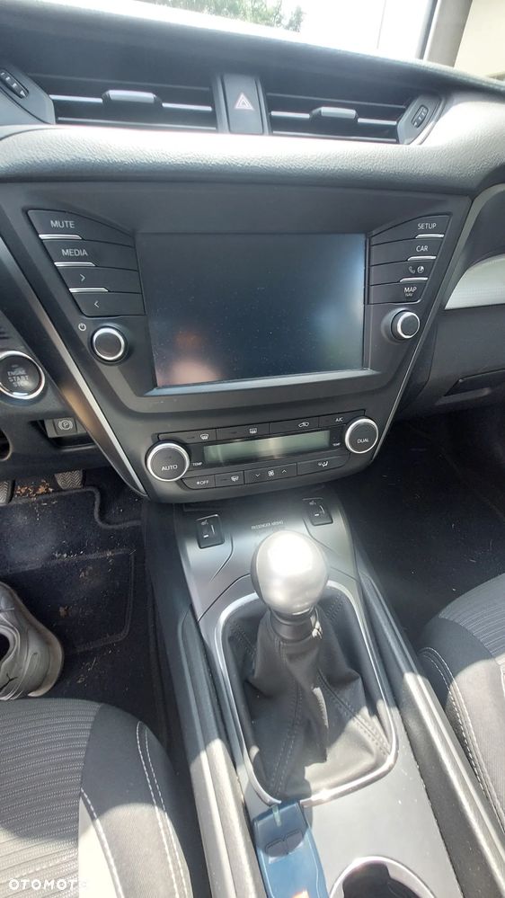 Toyota Avensis 2.0 D-4D Prestige - 14