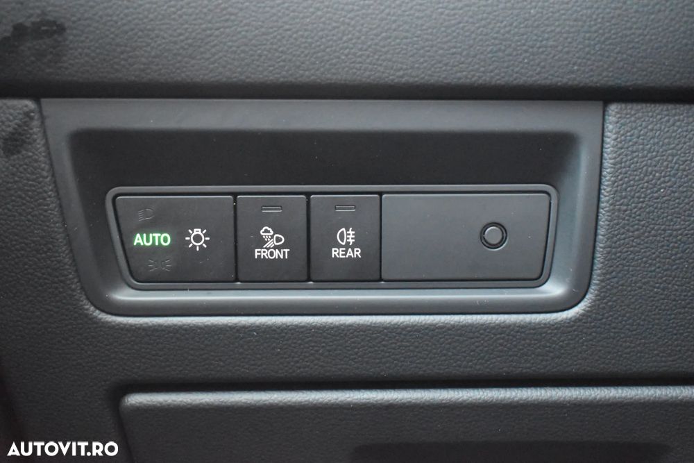 Volkswagen Touareg V6 TDI 4MOTION Elegance - 36