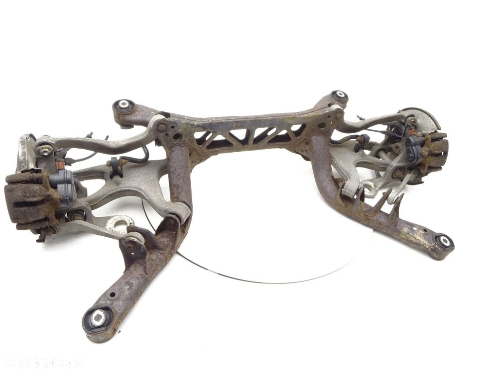 Zawieszenie tył tylne kompletne zacisk piasta 8k0511305e audi a4 b8 1.8 t