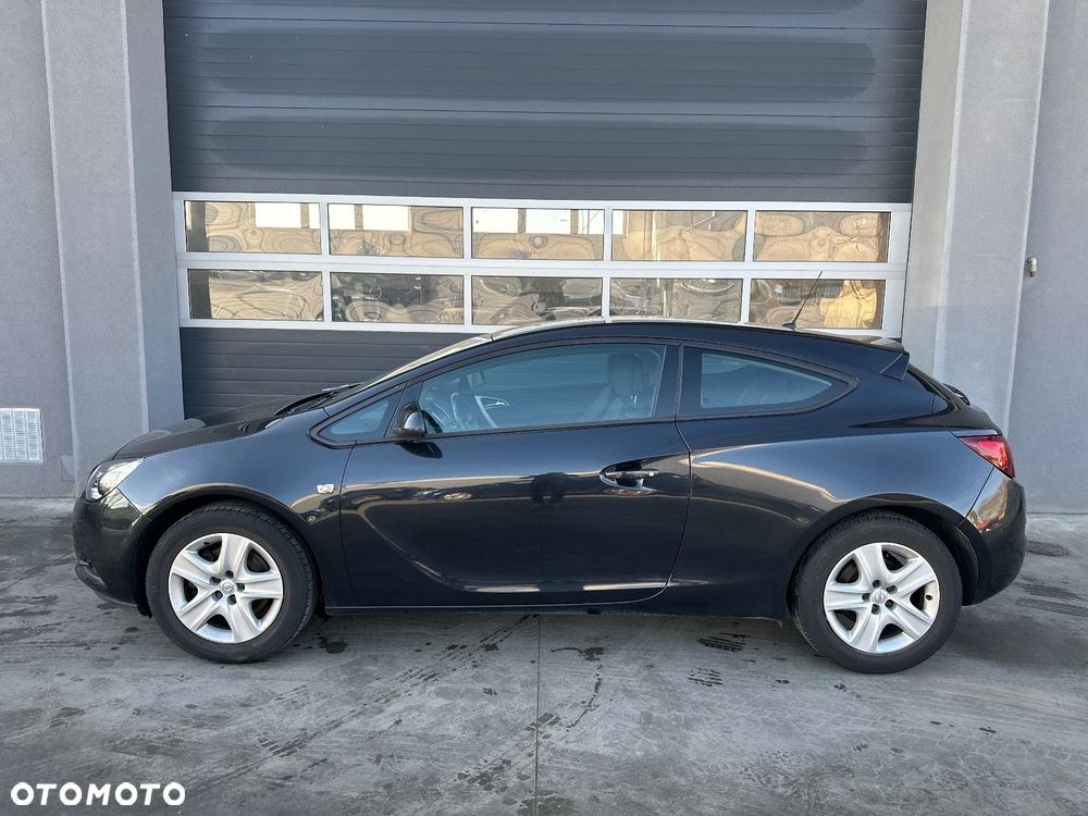 Opel Astra 2014 photo 2