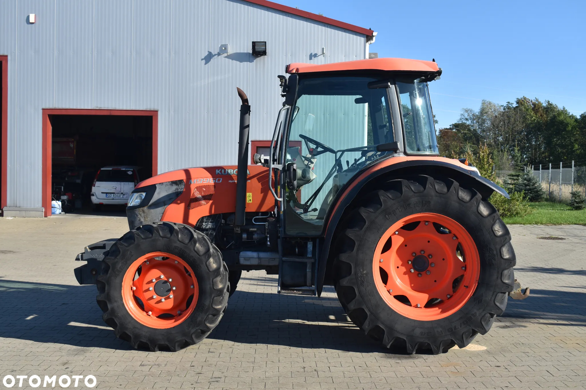 Kubota M9960 - 4