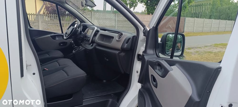 Renault Trafic - 12