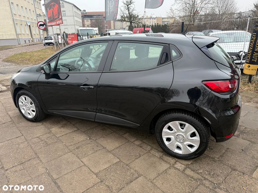Renault Clio 1.2 16V 75 Experience - 5
