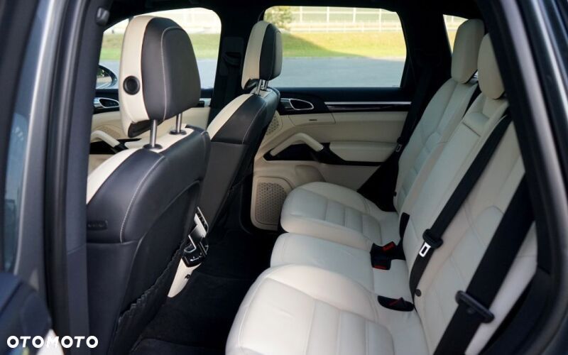 Porsche Cayenne S Diesel - 12