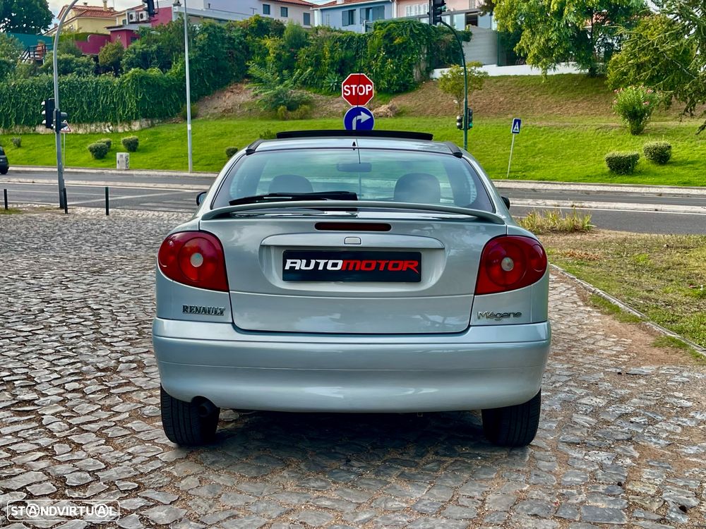 Renault Mégane Coupe 1.4 16V Privilège - 6