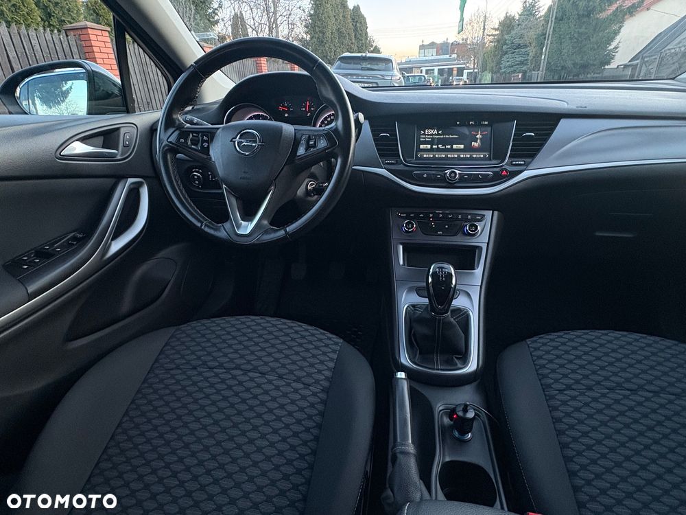 Opel Astra 1.0 T Enjoy S&S - 27
