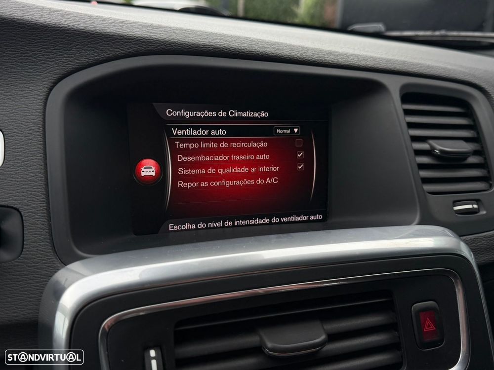 Volvo V60 2.0 D2 R-Design - 49