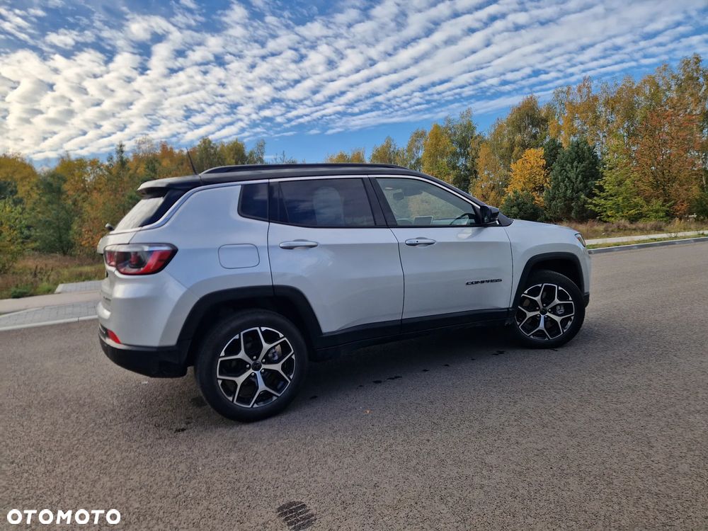 Jeep Compass - 14
