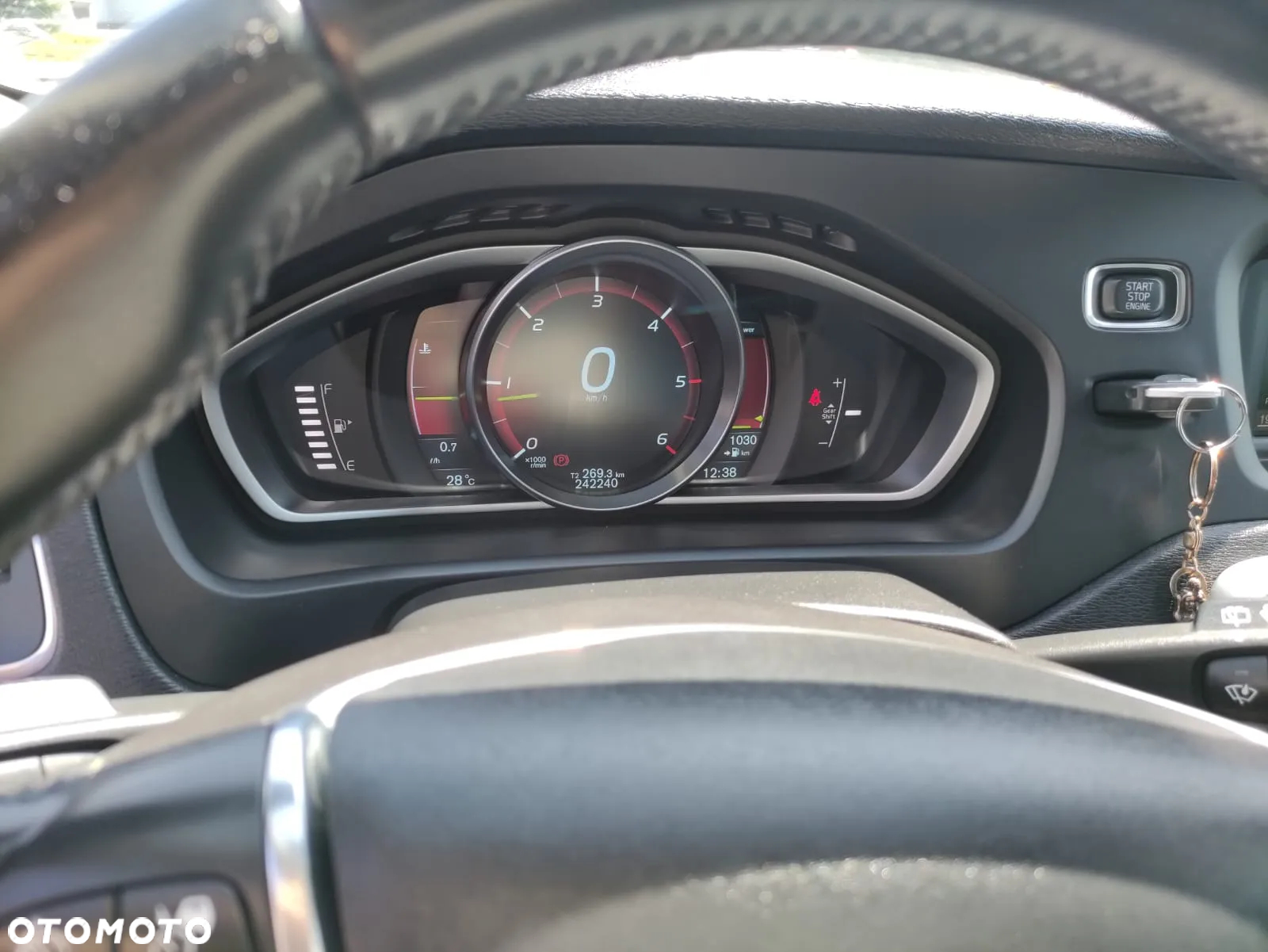 Volvo V40 D3 Momentum - 11