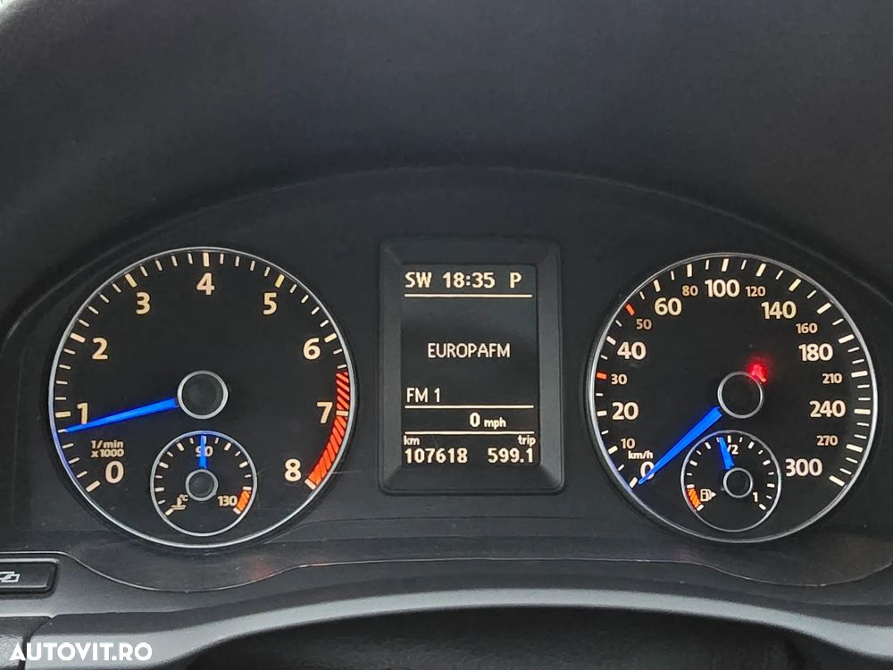 Volkswagen Scirocco R 2.0 TSI DSG - 11