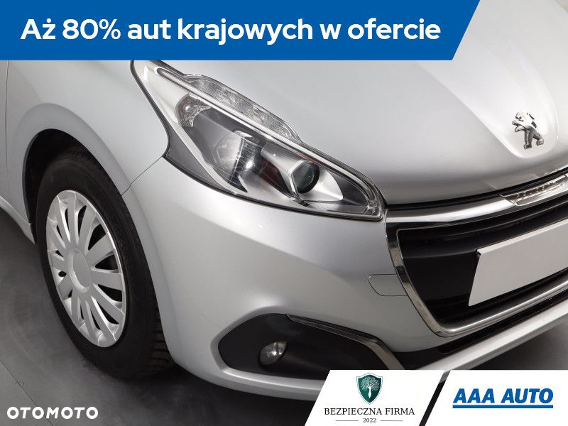 Peugeot 208 - 21