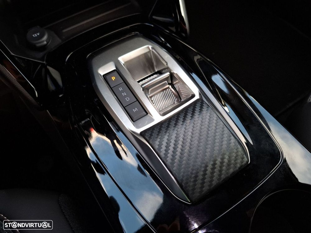 Peugeot 2008 1.2 Hybrid Allure e-DCS6 - 18