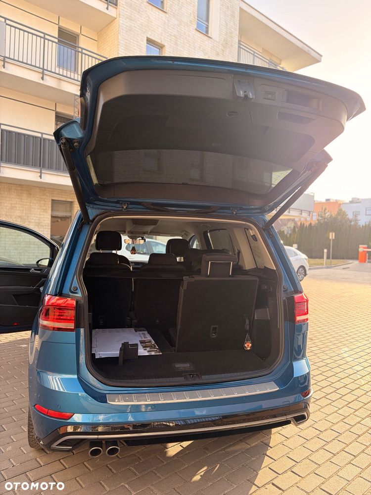 Volkswagen Touran - 17