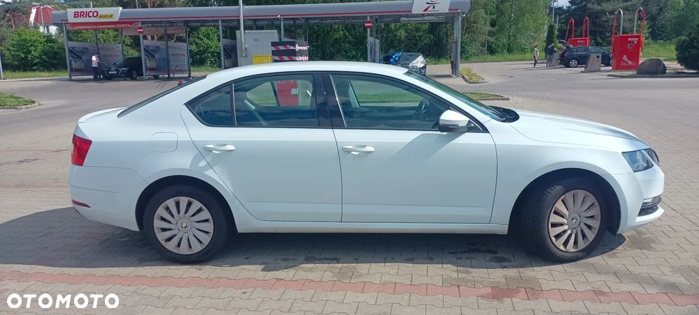 Skoda Octavia 1.5 TSI ACT Active - 9