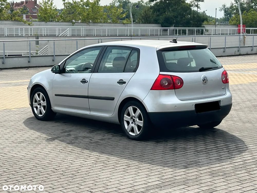 Volkswagen Golf 1.9 TDI DSG Trendline - 5