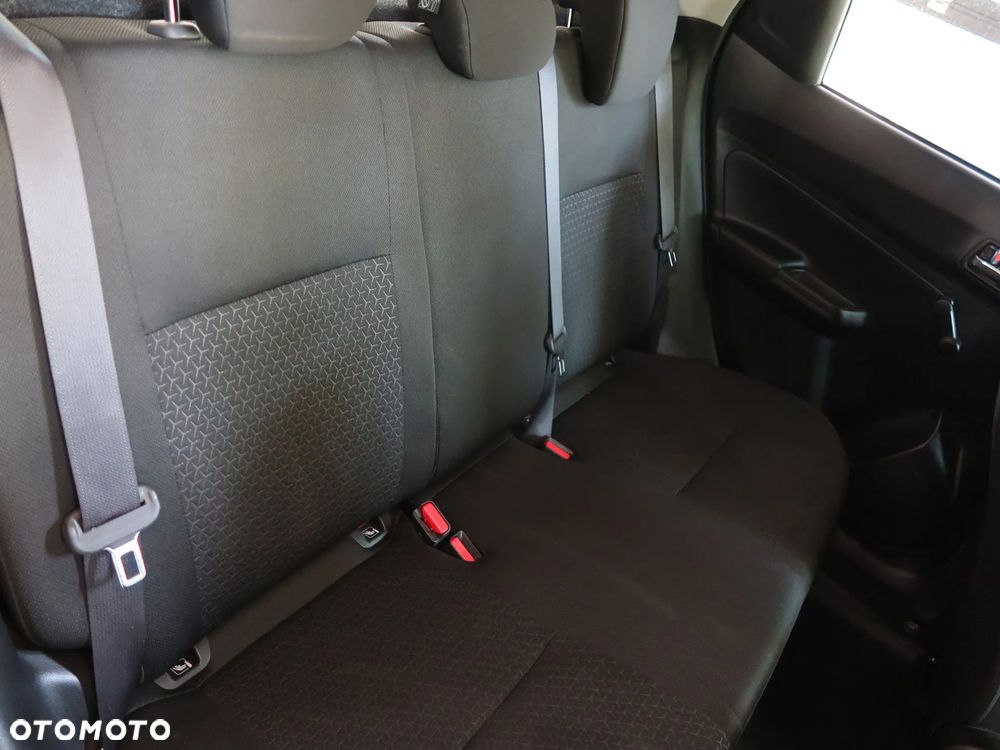 Suzuki Swift - 25