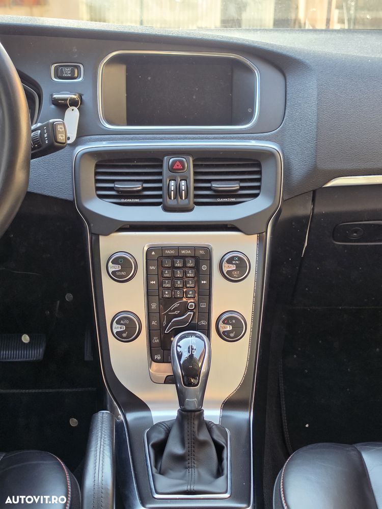 Volvo V40 D2 Geartronic Ocean Race - 17