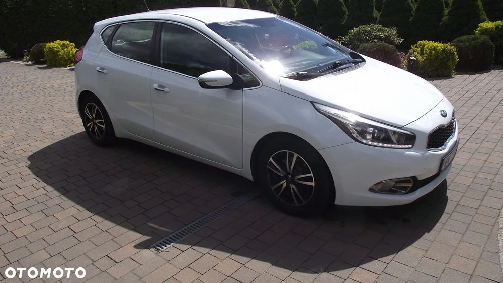 Kia Ceed 1.6 GDI Platinum Edition - 9
